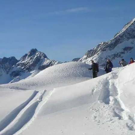 Amoos-chalet Mischabel-belalp بيلالب